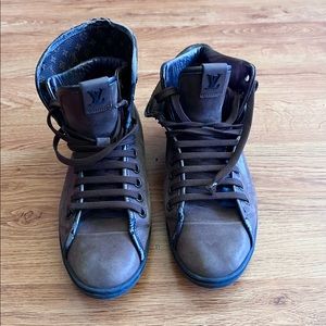 Vintage LV Men shoes